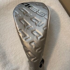 TAYLOR MADE DRIVER COVER